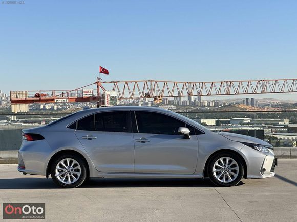 OnOto-2022-COROLLA DREAM-HATASIZ-OTOMATİK-Y.SERVİS