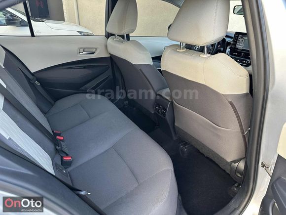 OnOto-2022-COROLLA DREAM-HATASIZ-OTOMATİK-Y.SERVİS