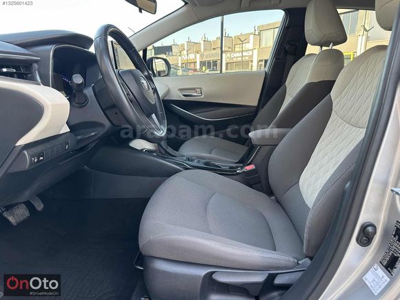 OnOto-2022-COROLLA DREAM-HATASIZ-OTOMATİK-Y.SERVİS