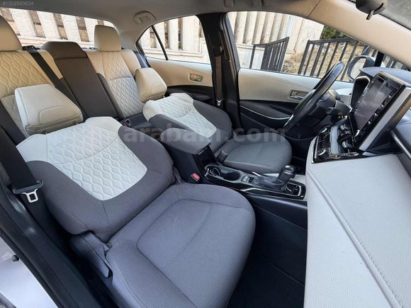 2021 COROLLA 1.5 DREAM MULTİDİRİVE S 124 BİN DE OTOMATİK