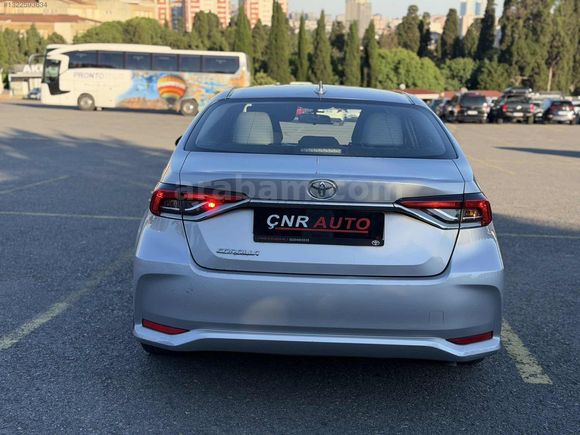 2021 COROLLA 1.5 DREAM MULTİDİRİVE S 124 BİN DE OTOMATİK