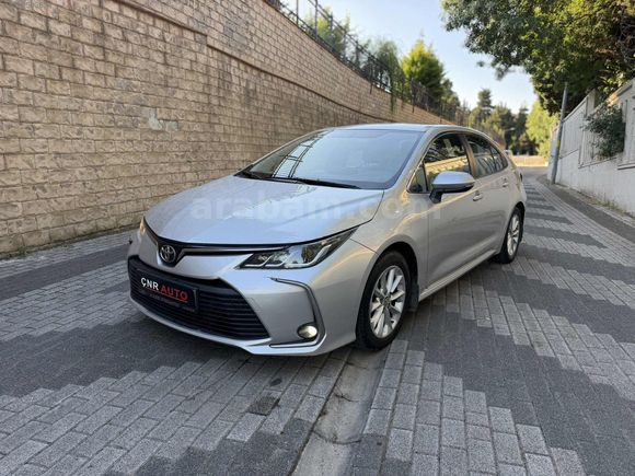 2021 COROLLA 1.5 DREAM MULTİDİRİVE S 124 BİN DE OTOMATİK