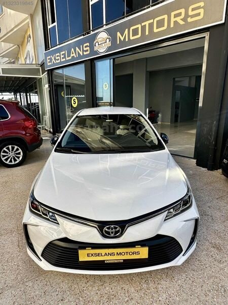 Galeriden Toyota Corolla 1.5 Dream 2021 Model Kilis 65.500 km Beyaz