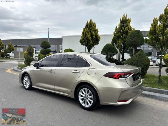 CAR WİN'den 2022 TOYOTA COROLLA DREAM SERVİS BAKIMLI