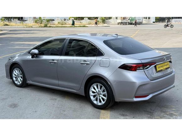 !!! KM 63xxx binde !!! COROLLA 1.5 DREAM MULTİDRİVE S TRAMERSİZ