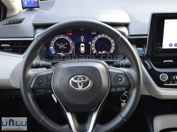 ÜNLÜ den BOYASIZ 2023 COROLLA 1.5 DREAM 65 BİNKM