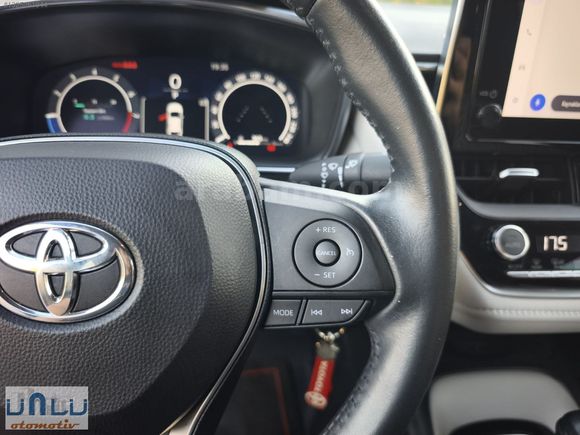 ÜNLÜ den BOYASIZ 2023 COROLLA 1.5 DREAM 65 BİNKM