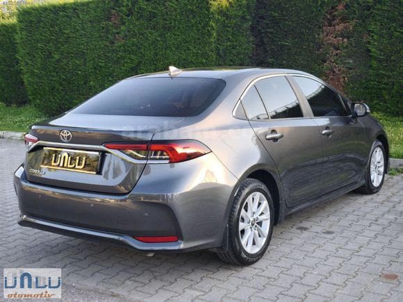 ÜNLÜ den BOYASIZ 2023 COROLLA 1.5 DREAM 65 BİNKM