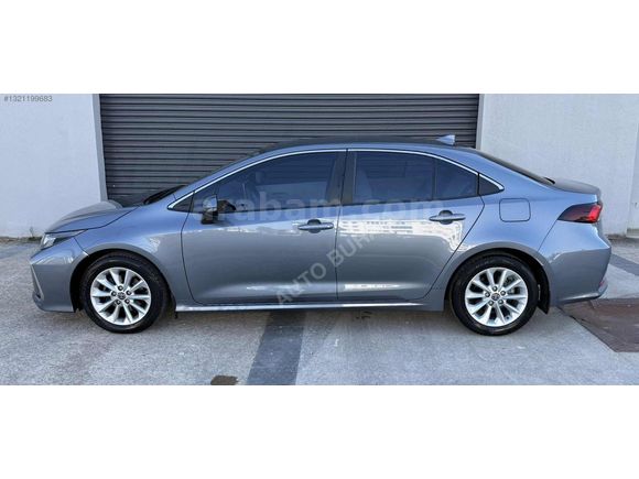 AUTO BURAK 2022 MODEL TOYATA COROLLA HATASIZ 40.000 KM