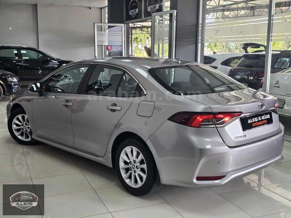 2021 Corolla 1.5 Dream 13 BIN KM DE OTOMATİK BOYASIZ