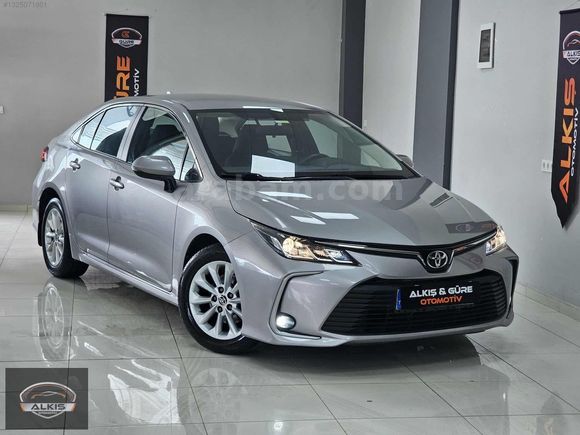 2021 Corolla 1.5 Dream 13 BIN KM DE OTOMATİK BOYASIZ
