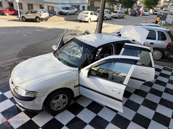 SAVRAN GRUPTAN OPEL VECTRA 2.0 CD