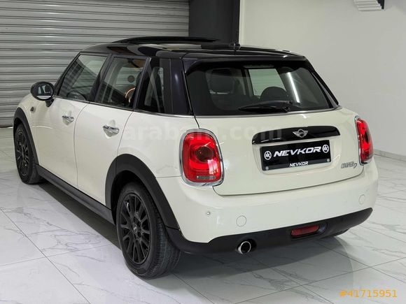 NEVKOR AUTO'DAN BOYASIZ CAM TAVAN 1.5 DİZEL MINI CHILI OTOMATİK