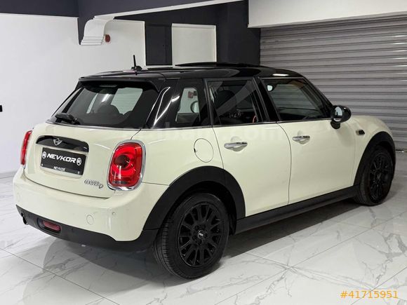NEVKOR AUTO'DAN BOYASIZ CAM TAVAN 1.5 DİZEL MINI CHILI OTOMATİK