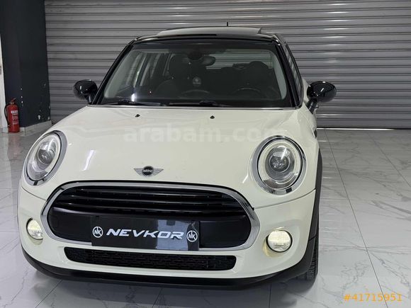 NEVKOR AUTO'DAN BOYASIZ CAM TAVAN 1.5 DİZEL MINI CHILI OTOMATİK