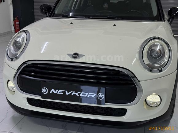 NEVKOR AUTO'DAN BOYASIZ CAM TAVAN 1.5 DİZEL MINI CHILI OTOMATİK