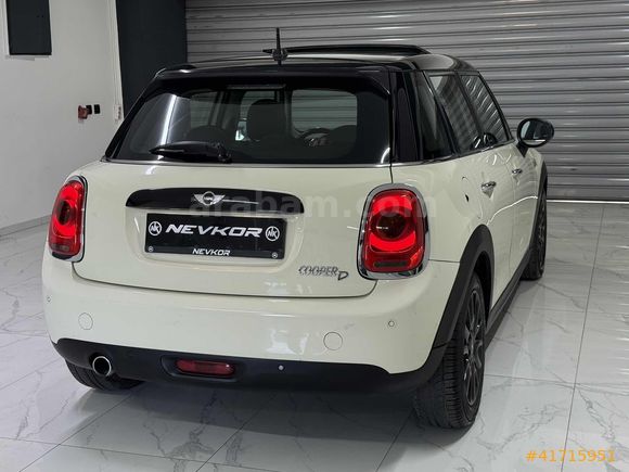 NEVKOR AUTO'DAN BOYASIZ CAM TAVAN 1.5 DİZEL MINI CHILI OTOMATİK