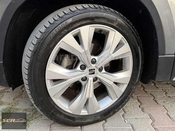 HATASIZ BOYASIZ CAM TAVAN ATECA 40BİN KM