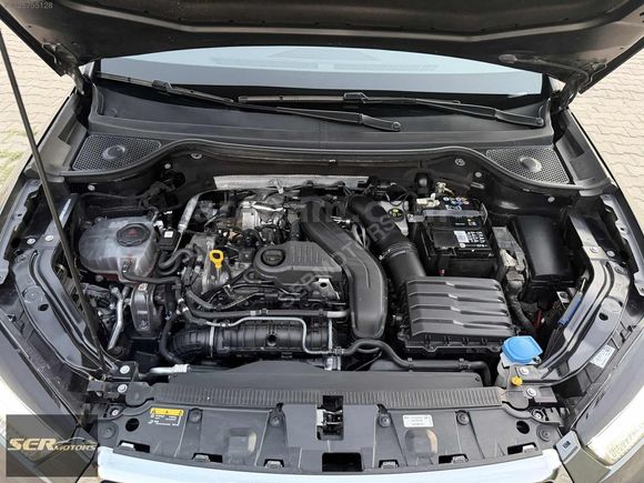 HATASIZ BOYASIZ CAM TAVAN ATECA 40BİN KM