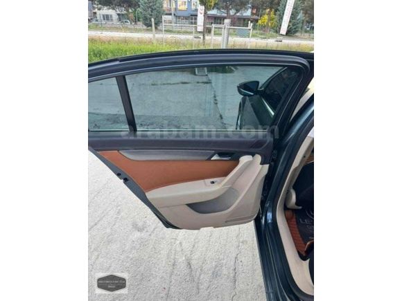 TEMİZ DEĞİŞENSİZ PASSAT