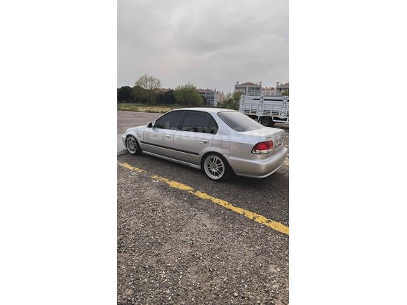 Sahibinden Honda Civic 1.6 i ES 2001 Model 