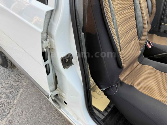 Öykü Oyo'dan Renault R 9 1.4 Spring  Orjinal Çürüksüz