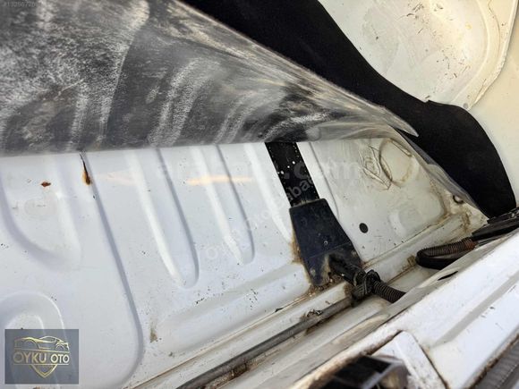 Öykü Oto'dan Renault Spring Değişensiz Orjinal Bakımlı