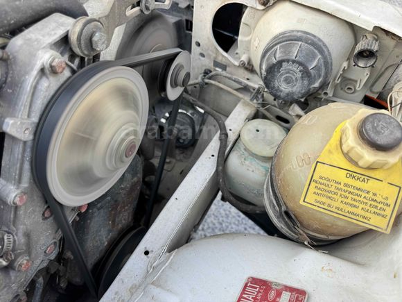 Öykü Oyo'dan Renault R 9 1.4 Spring  Orjinal Çürüksüz