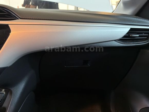 otomobil Opel Corsa 1.2 T Edition