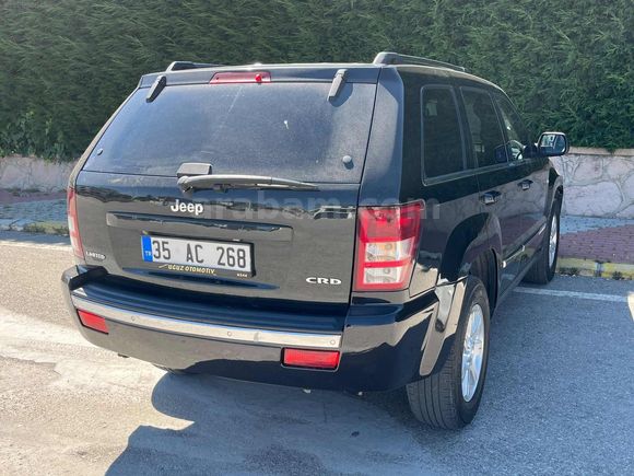 2009 MODEL GRAND CHEROKEE. SUNROOFLU