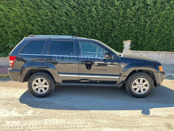 2009 MODEL GRAND CHEROKEE. SUNROOFLU