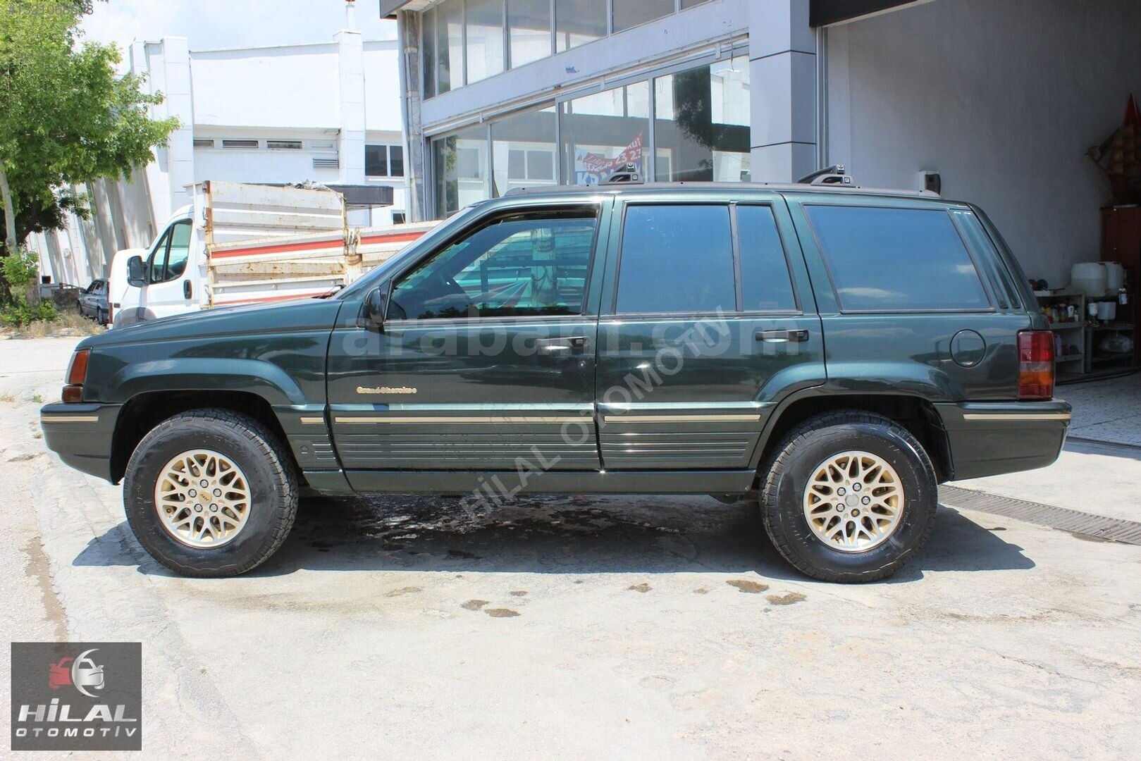 Galeriden Jeep Grand Cherokee 5.2 Limited 1994 Model Konya 302.000 km Yeşil 5