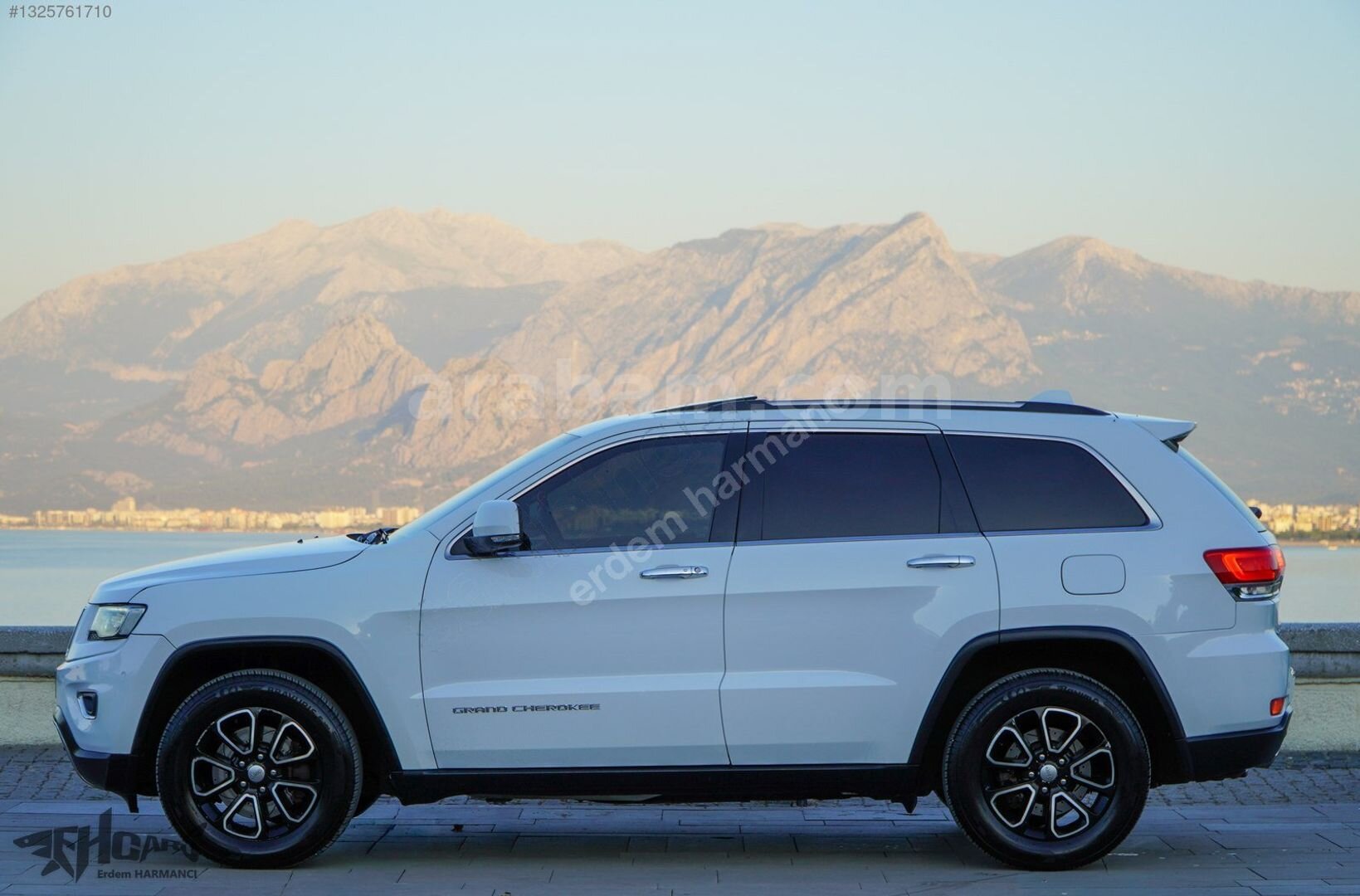 Galeriden Jeep Grand Cherokee 3.0 CRD Limited 2015 Model Antalya 219.000 km Beyaz 7