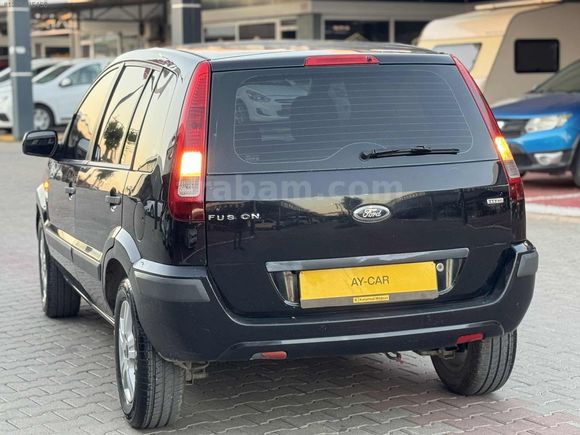 AY'CAR'DAN BAKIMLI 2011 FORD FUSİON