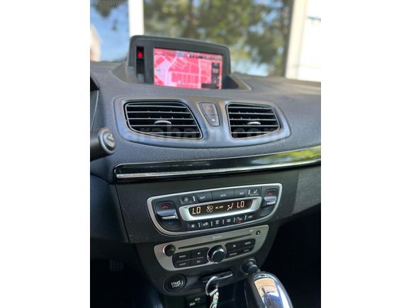 İLK SAHİBİNDN/FULL SERVİS BAKIMLI/SANROUF/OTOMOTİK/100 BİN KM'DE