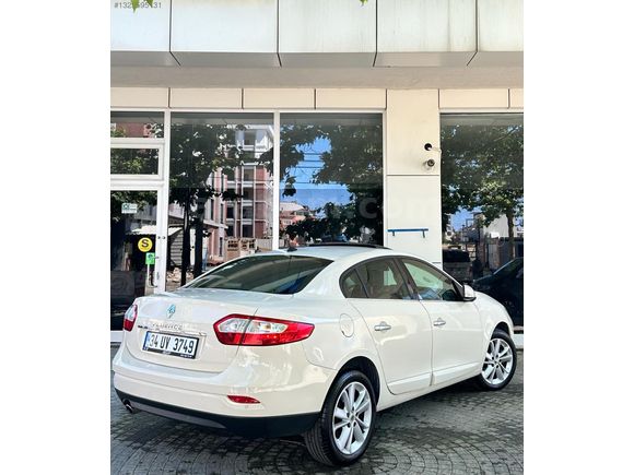 İLK SAHİBİNDN/FULL SERVİS BAKIMLI/SANROUF/OTOMOTİK/100 BİN KM'DE