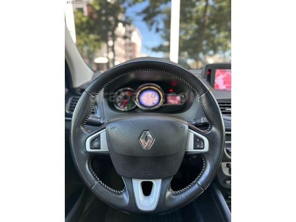 İLK SAHİBİNDN/FULL SERVİS BAKIMLI/SANROUF/OTOMOTİK/100 BİN KM'DE