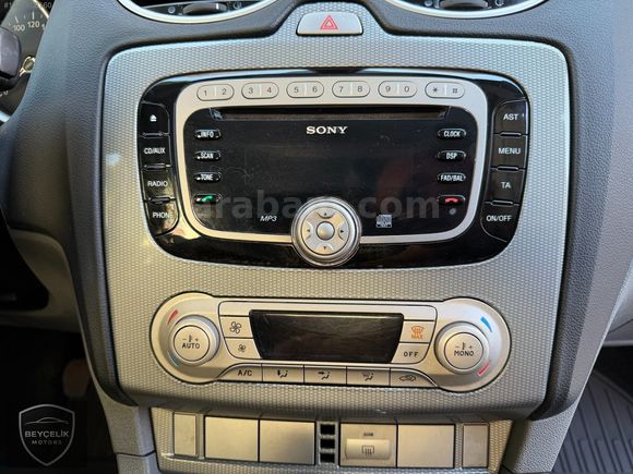 İLK EL TR DE EMSALSİZ KM 112.ooo SERVİS BAKIMLI FOCUS TİTANYUM
