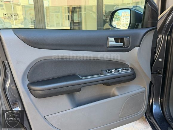 İLK EL TR DE EMSALSİZ KM 112.ooo SERVİS BAKIMLI FOCUS TİTANYUM