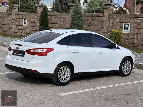 2013 / FORD FOCUS 1.6 Ti-VCT / DEĞİŞENSİZ TEK PARÇA BOYALI