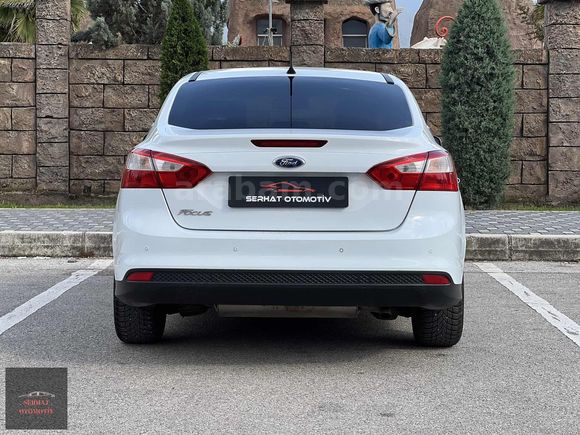 2013 / FORD FOCUS 1.6 Ti-VCT / DEĞİŞENSİZ TEK PARÇA BOYALI