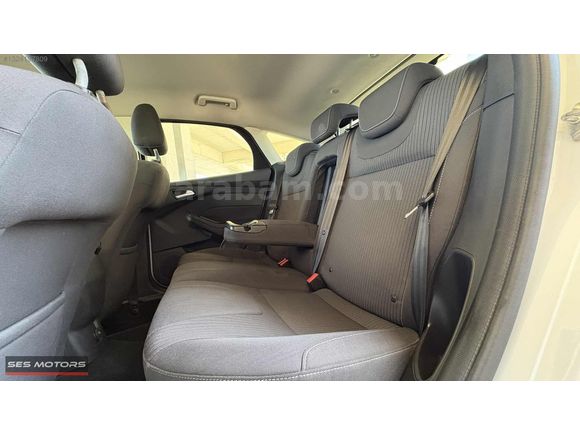 HATASIZ 2013 MODEL FORD FOCUS TİTANİUM 1.6 LPG OTOMATİK
