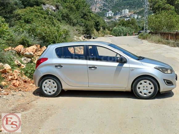 2012 BENZIN LPG HYUNDAI İ 20.. 269 BIN KMDE