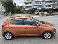 2014 HYUNDAI İ20 SENSE PAKET 1.2 KATLANIR AYNALI HIZ SABİTLEYİCİ