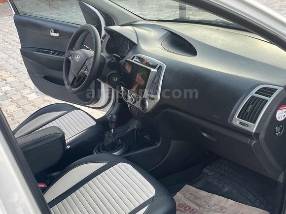 96.000 KM İ20 BÖYLESİ YOK