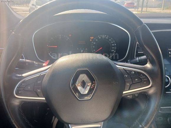 2021 MODEL RENAULT MEGANE HATASIZ BOYASIZ