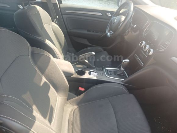 2021 MODEL RENAULT MEGANE HATASIZ BOYASIZ