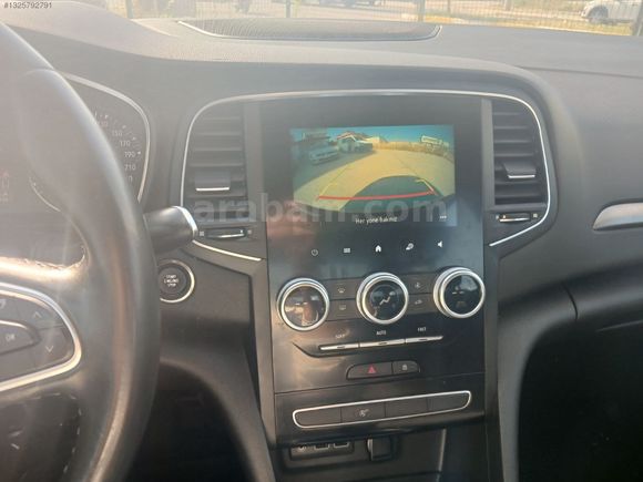 2021 MODEL RENAULT MEGANE HATASIZ BOYASIZ