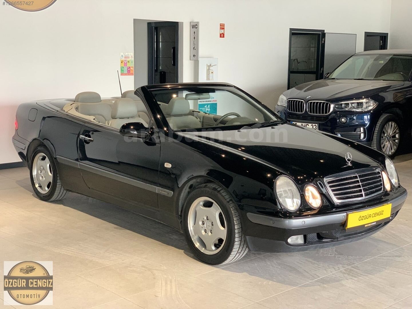 Galeriden Mercedes - Benz CLK 200 Kompressor Elegance 1999 Model Bursa 100.000 km Siyah 3