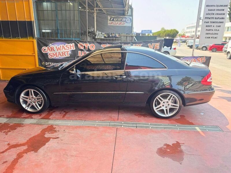 Galeriden Mercedes - Benz CLK 320 Avantgarde 2002 Model Kocaeli 414.000 km Siyah